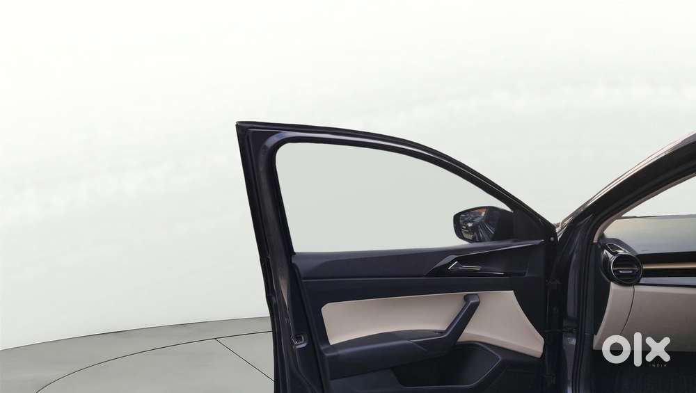 Skoda Slavia Style 1.0l Tsi At, 2024, Petrol