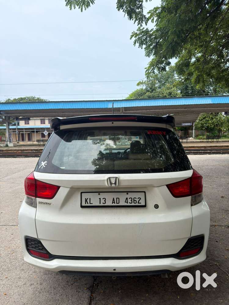Honda Mobilio 1.5 E I-vtec Mt, 2014, Petrol