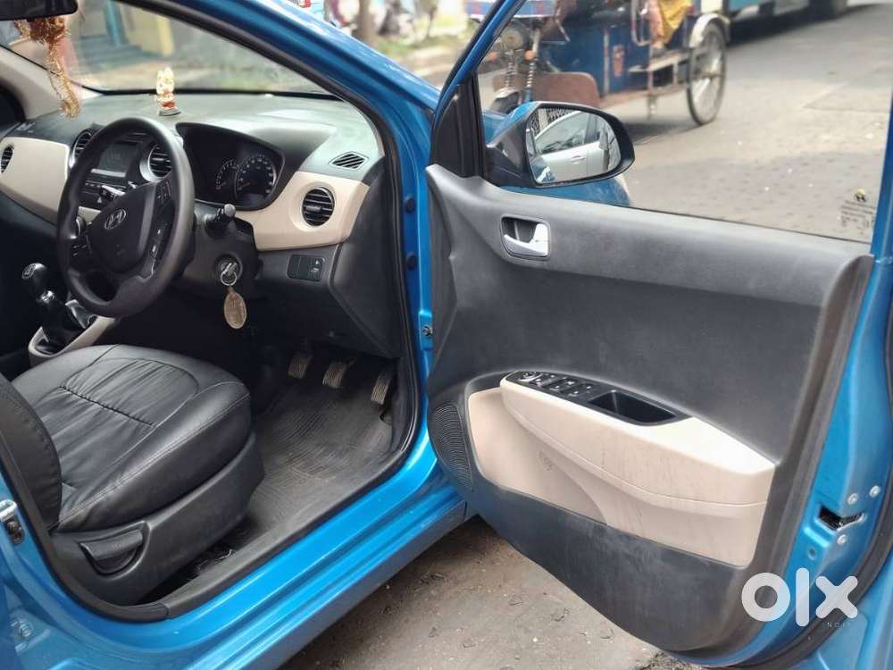 Hyundai Grand I10 Sportz, 2017, Petrol