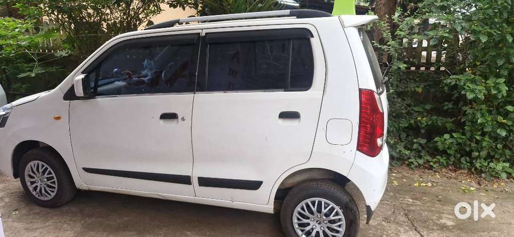 Maruti Suzuki Wagon R Vxi 1.0, 2018, Petrol