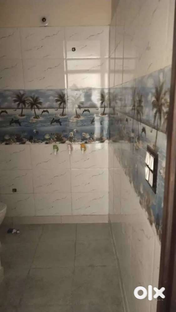 2 Bhk & 4 Bhk Floors Are Available Fr Rent