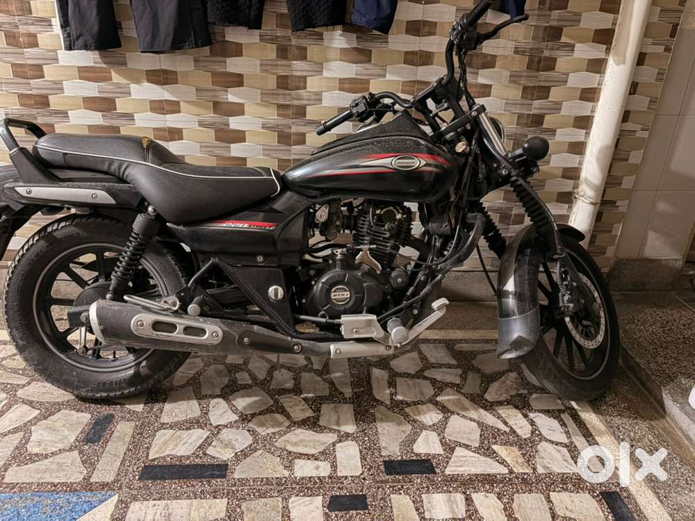 2016 Bajaj Avenger Street