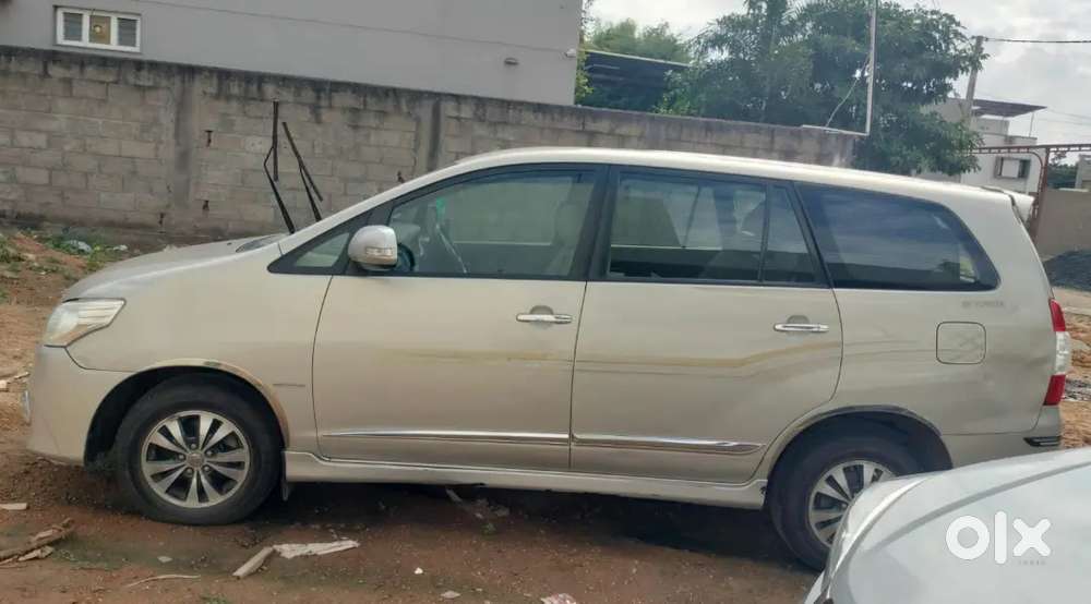 Toyota Innova Hycross 2015 Diesel 260063 Km Driven