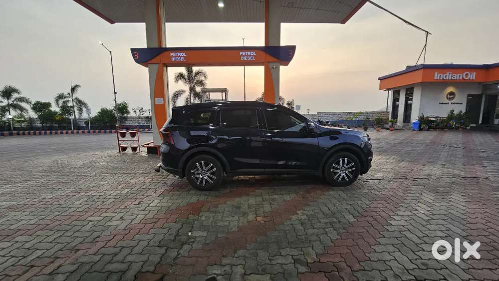 Mahindra Xuv700 Diesel Ax7 Luxury, Nov 2023