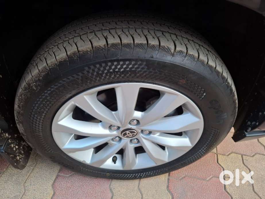 Toyota Innova Hycross 2.0 Vx Hybrid 8 Str, 2023, Petrol