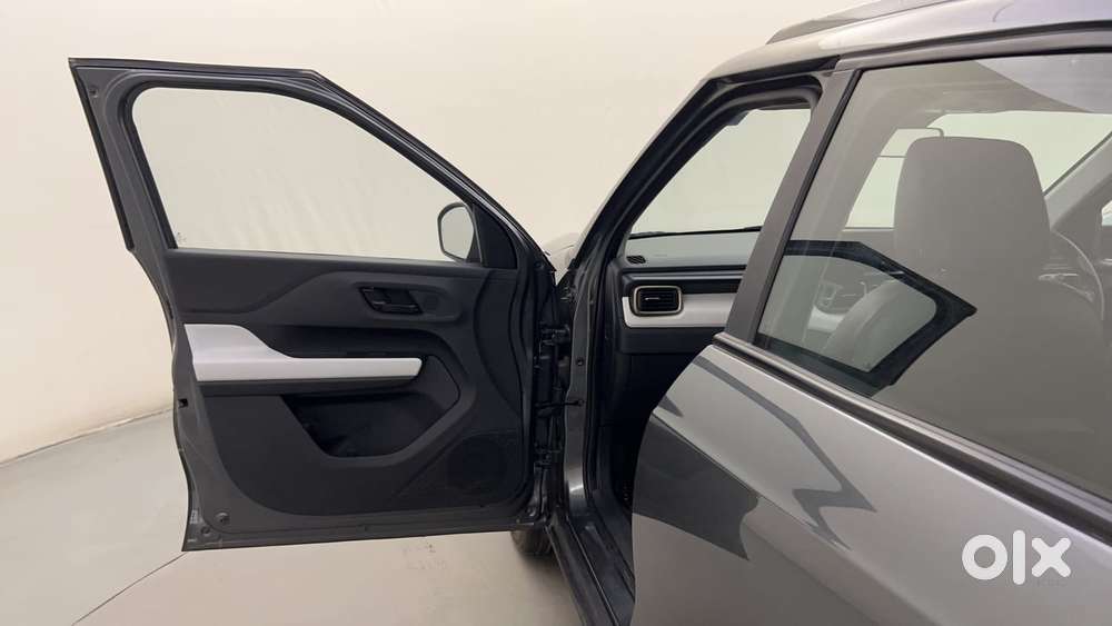 Tata Punch Accomplished Dazzle Mt Sunroof, 2024, Petrol