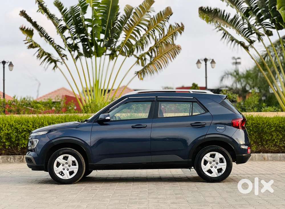 Hyundai Venue 1.2 S Plus, 2021, Petrol