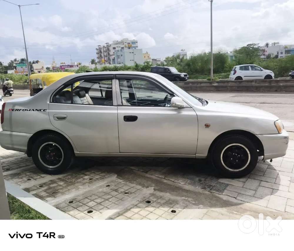 Hyundai Accent Hatchback 2002 Gl Petrol