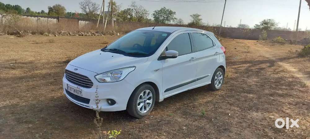 Ford Figo 1.5 Tdci Titanium 2015 Top End