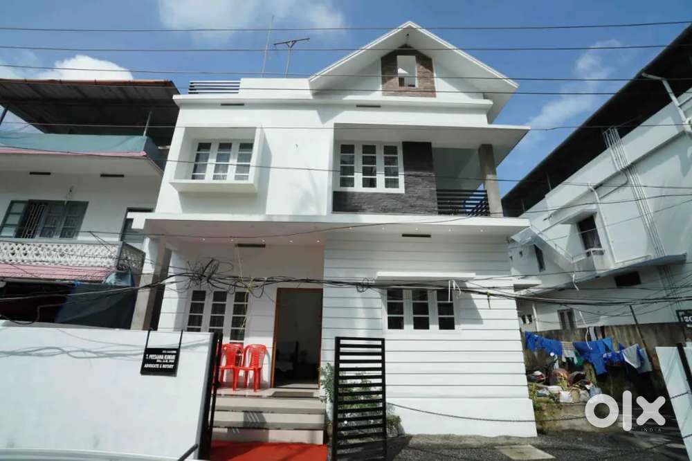 1250 Sq.Ft house for sale near Parry Junction Thoppumpady For Sale