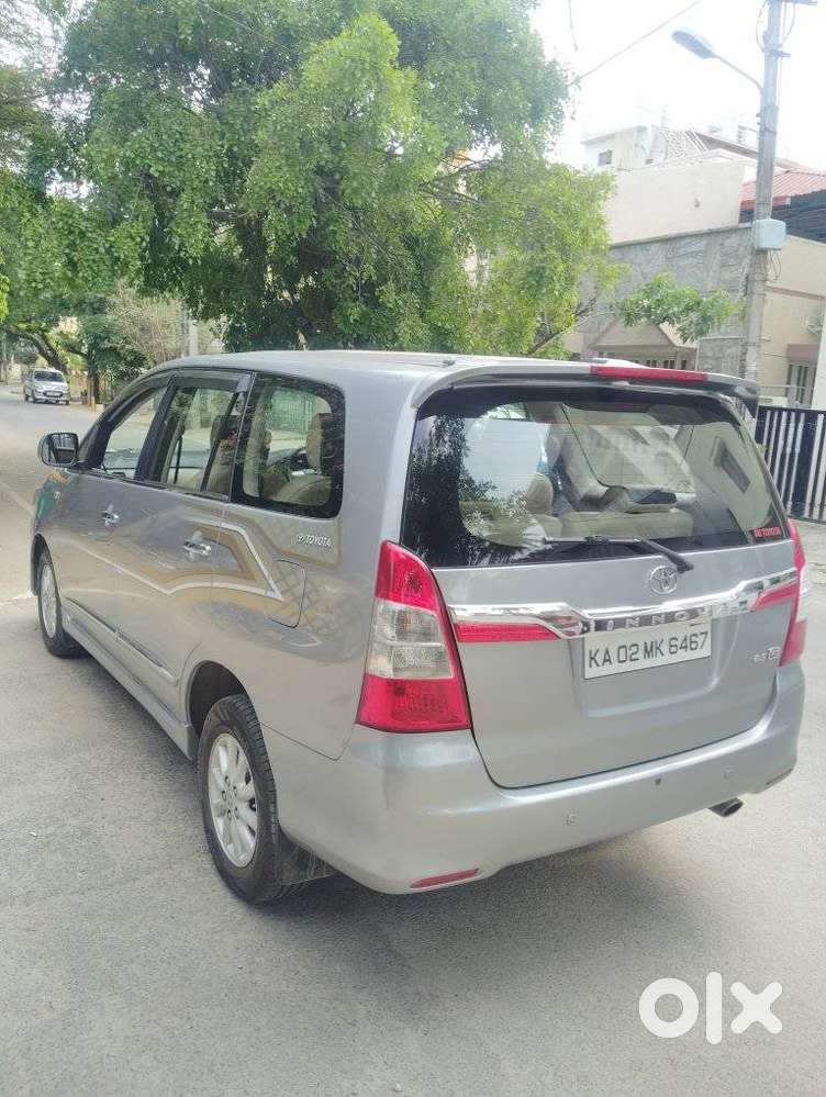 Toyota Innova 2009-2011 2.5 E 7 Str, 2015, Diesel