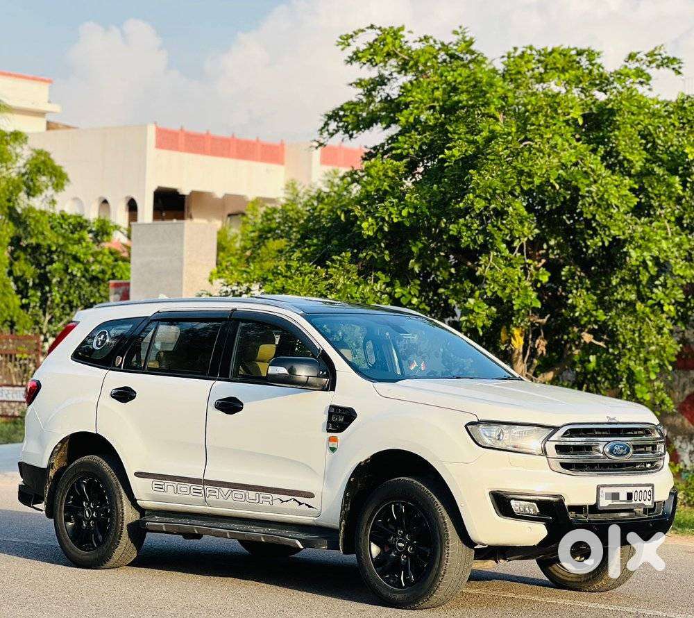 Ford Endeavour 3.2 Titanium At 4x4, 2016, Diesel