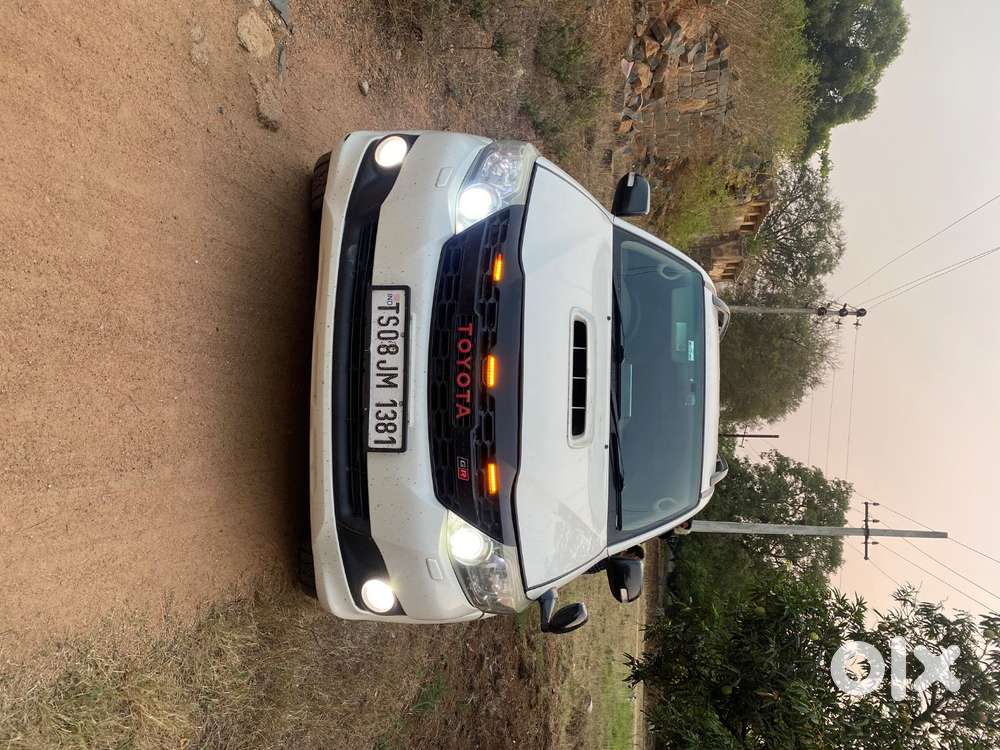 Toyota Fortuner 2013