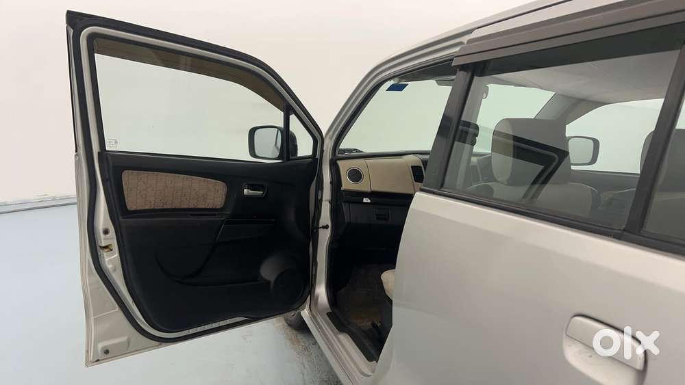 Maruti Suzuki Wagon R Vxi Amt, 2017, Petrol