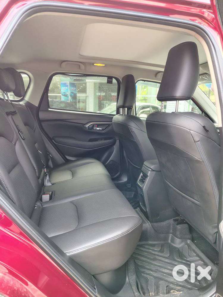 Toyota Urban Cruiser Hyryder 1.5 V Neo Drive At, 2024, Petrol