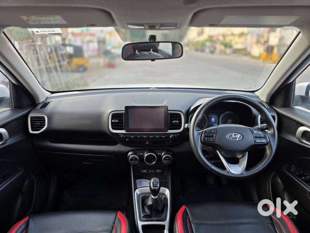 Hyundai Venue 1.2 S Plus, 2022, Petrol