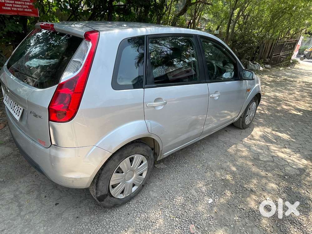 Urgent Sell Figo Petrol Tip Top Condition With Jbl Woofer And Top Tyer