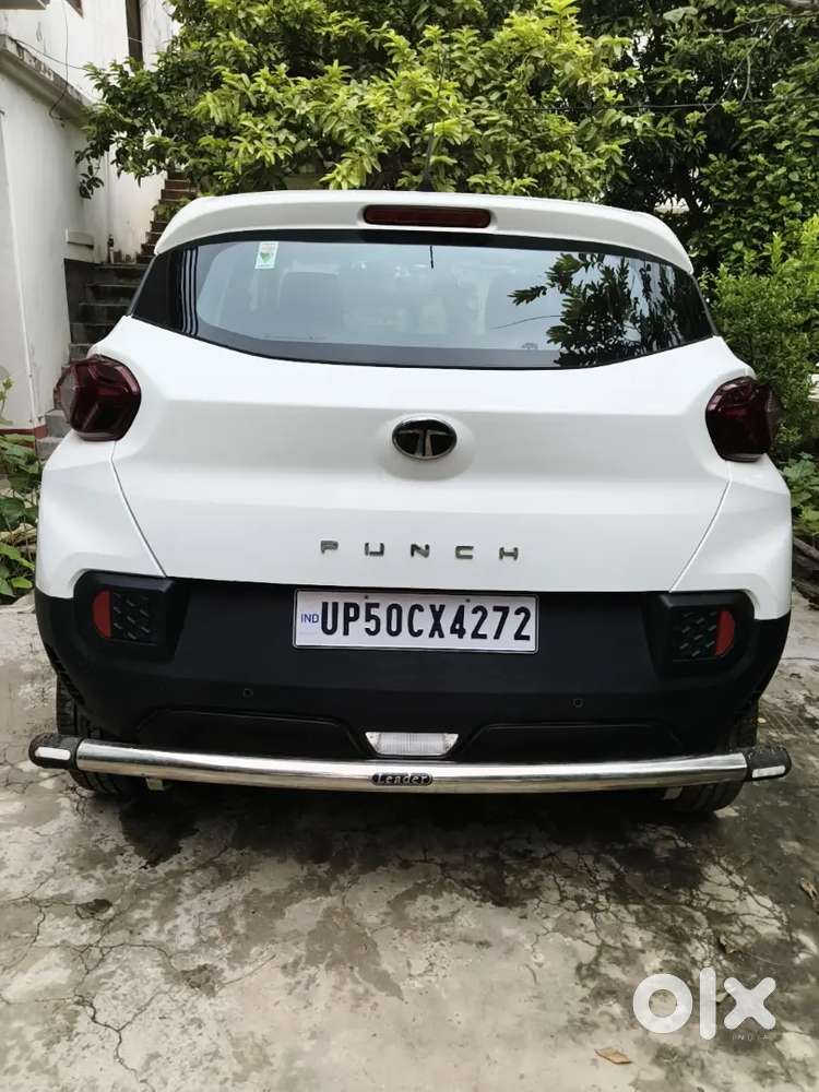 Tata Punch Rhythm 2024