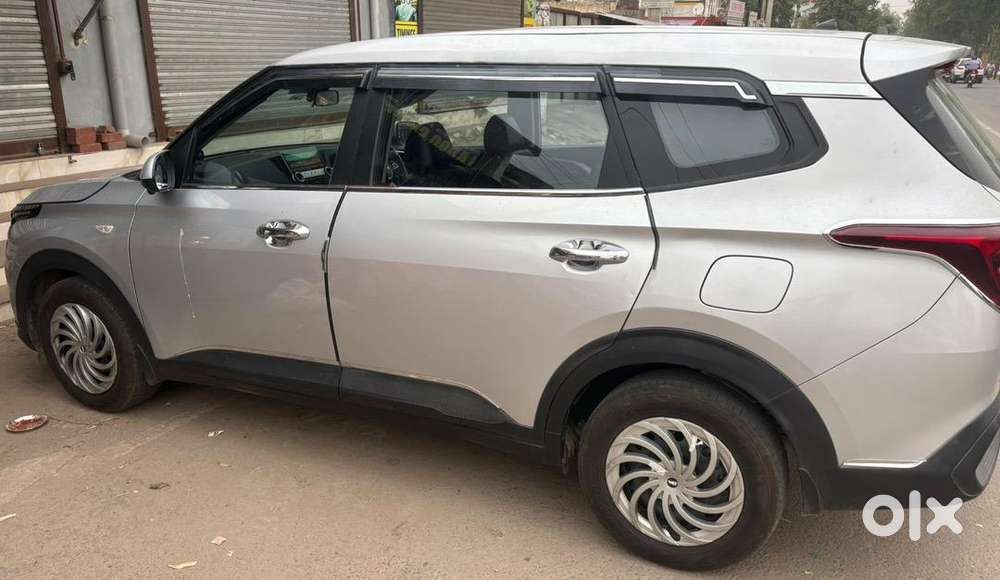 Kia Carens 2023 Petrol 41000 Km Driven
