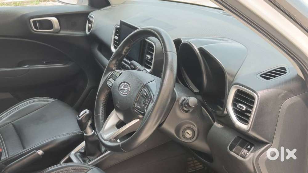Hyundai Venue Sx Mt, 2022, Diesel