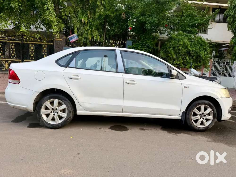 Volkswagen Vento 2011 Petrol Highline Manual