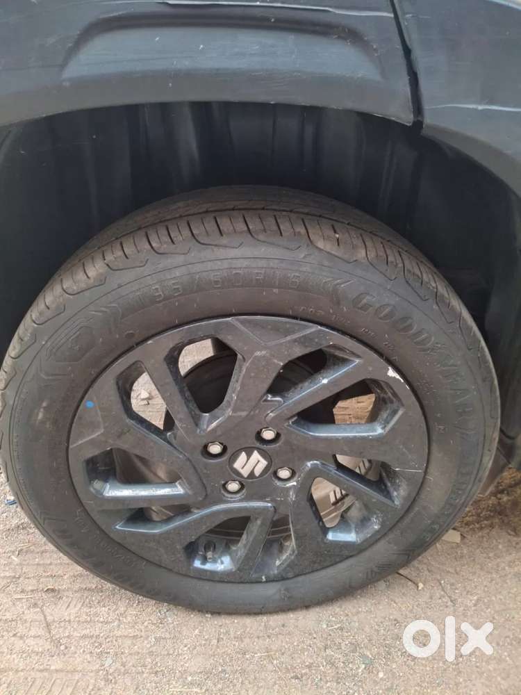 Maruti Suzuki Fronx Delta 1.2l Mt, 2023, Petrol