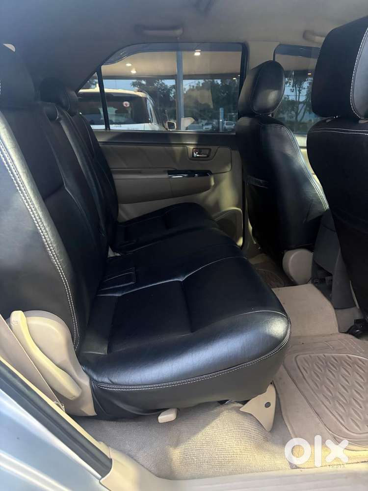 Toyota Fortuner 4x2 4 Speed At, 2012, Diesel