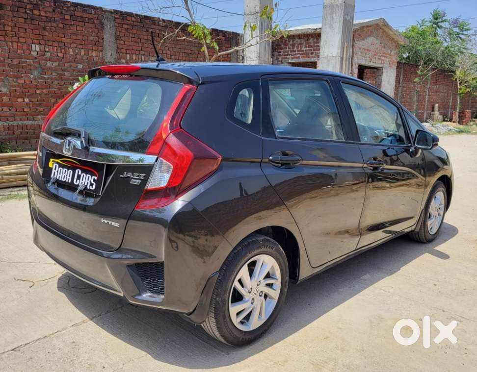 Honda Jazz V Mt Privilege, 2015, Petrol