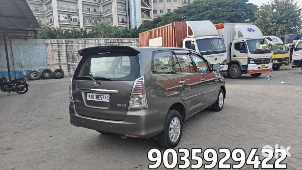 Toyota Innova 2.5 V 7 Str, 2009, Diesel