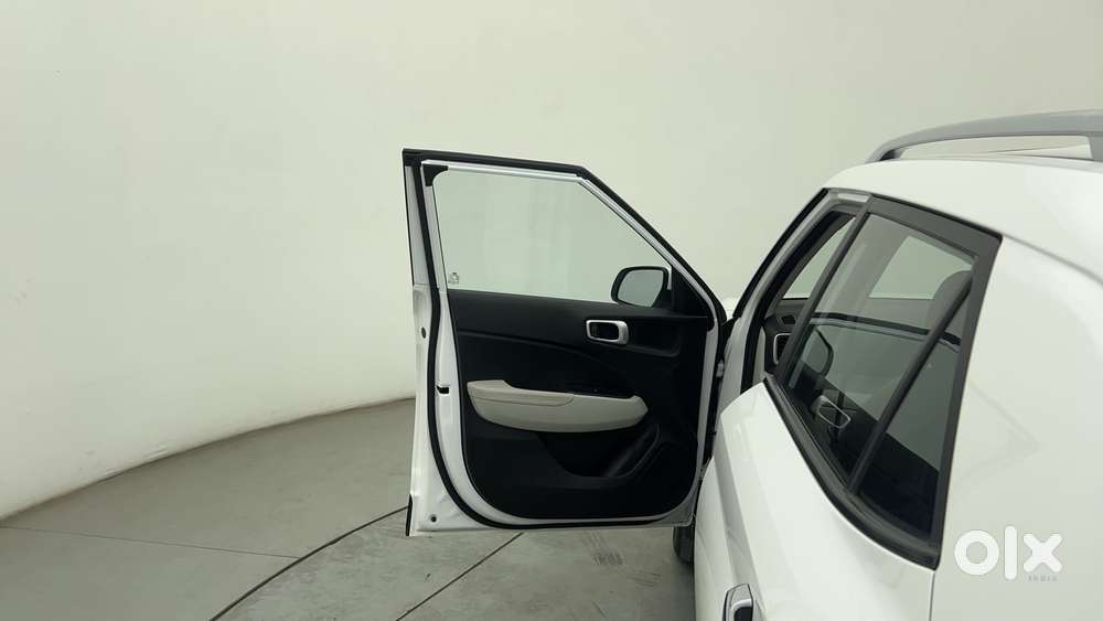 Hyundai Venue 1.0 Sx (o) Turbo Dct, 2024, Petrol