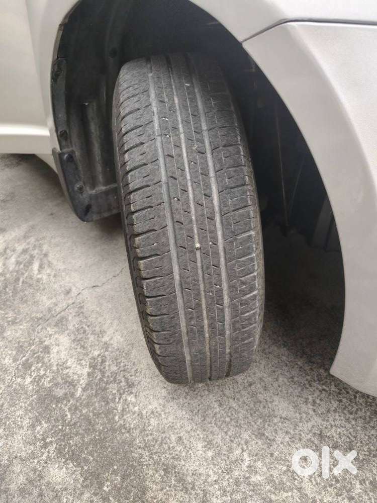 Maruti Suzuki Swift Zxi, 2011, Petrol