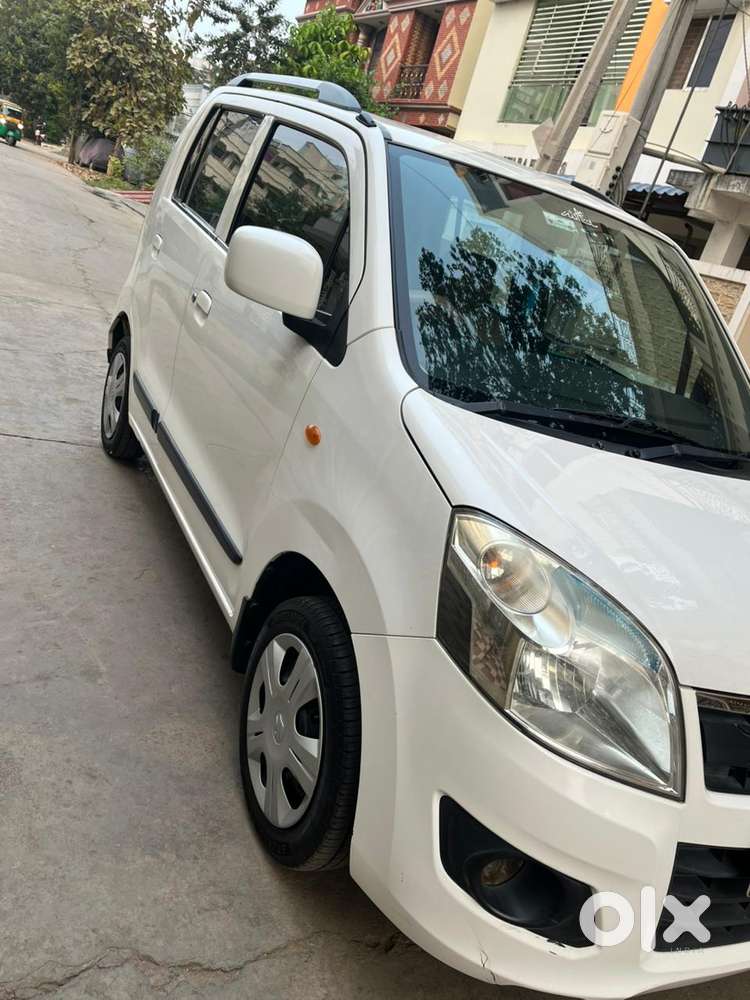 Maruti Suzuki Wagon R Vxi Amt, 2018, Petrol