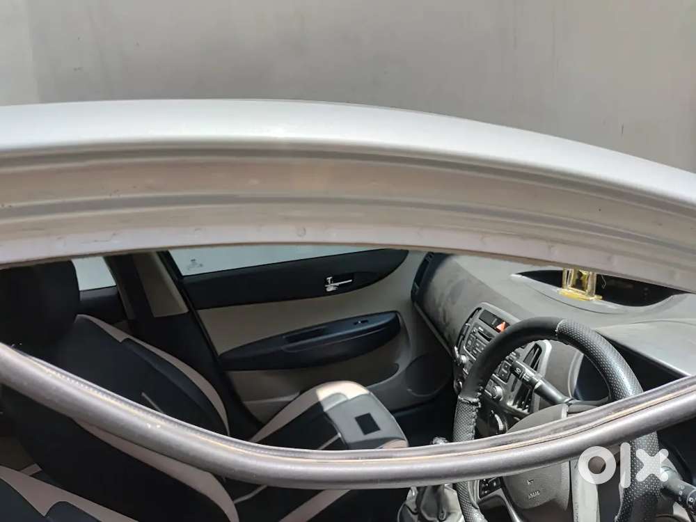 Hyundai I20 2013 Petrol 70000 Km Driven