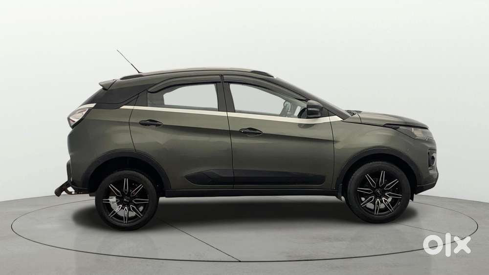 Tata Nexon 1.5 Revotorq Xma Amt (s), 2021, Petrol