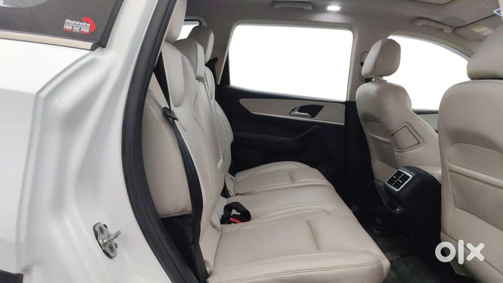 Mahindra Xuv700 2.2 Ax 7 Diesel At Str Awd, 2023, Diesel