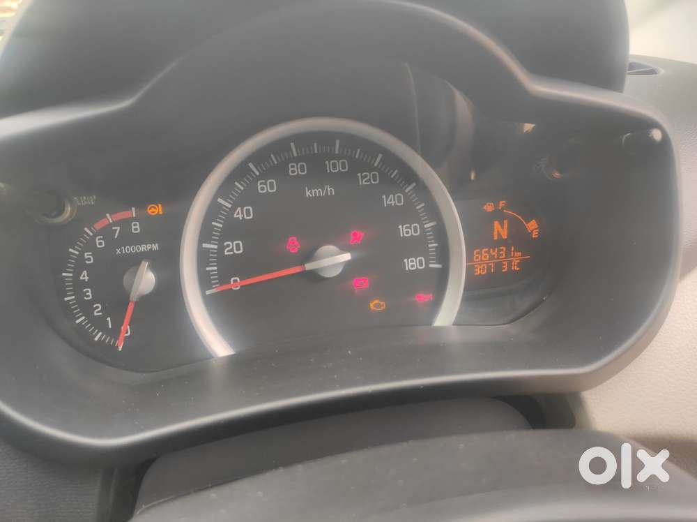 Maruti Suzuki Celerio ZXI Optional, 2016, Petrol