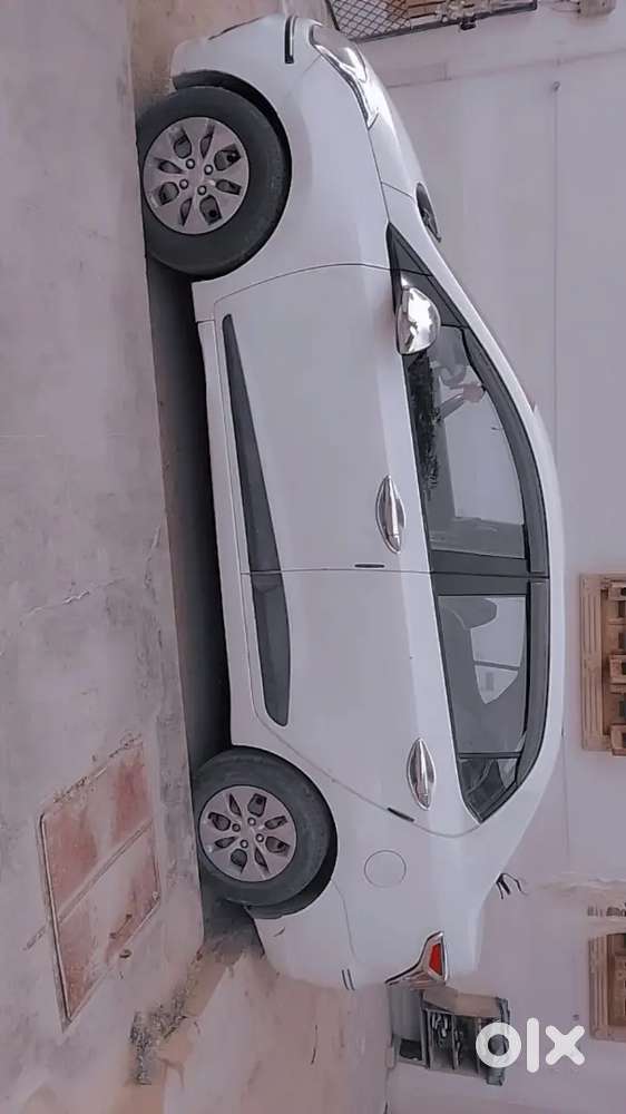 Hyundai Xcent 2016 Diesel Good Condition