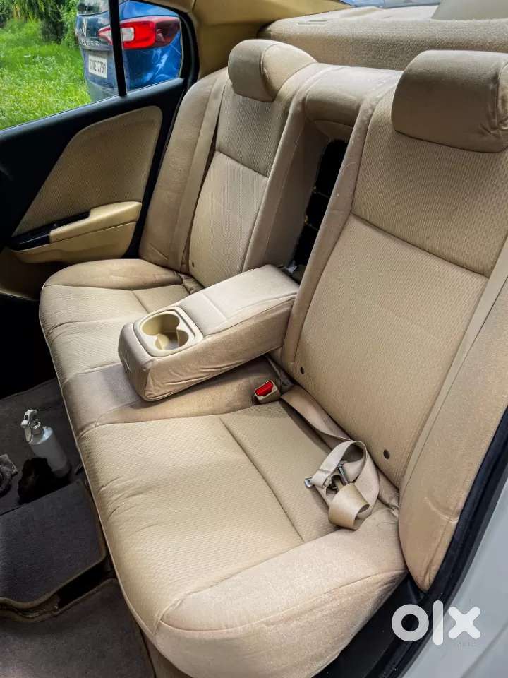 Honda City 1.5 V 4th Gen I-vtec Mt, 2017, Petrol
