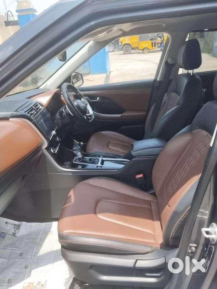 Hyundai Alcazar Signature 1.5 Petrol Dct 6str, 2023, Petrol