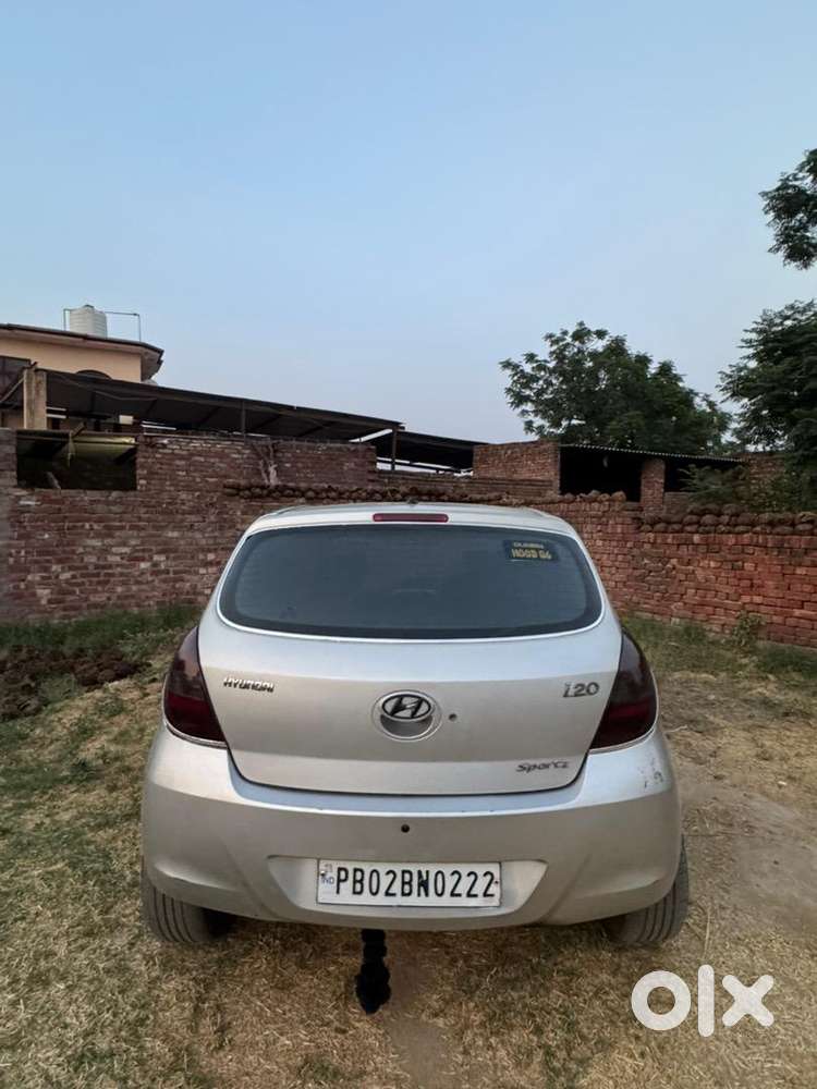 Hyundai Elite I20 2011 Diesel 110000 Km Driven