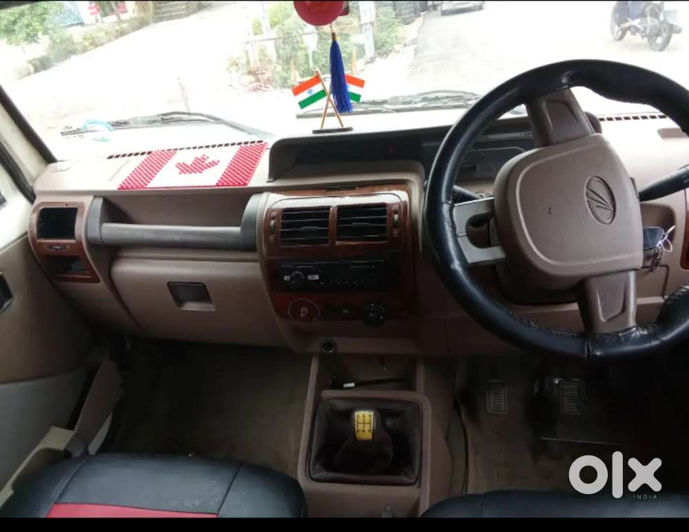 Mahindra Bolero Neo 2014