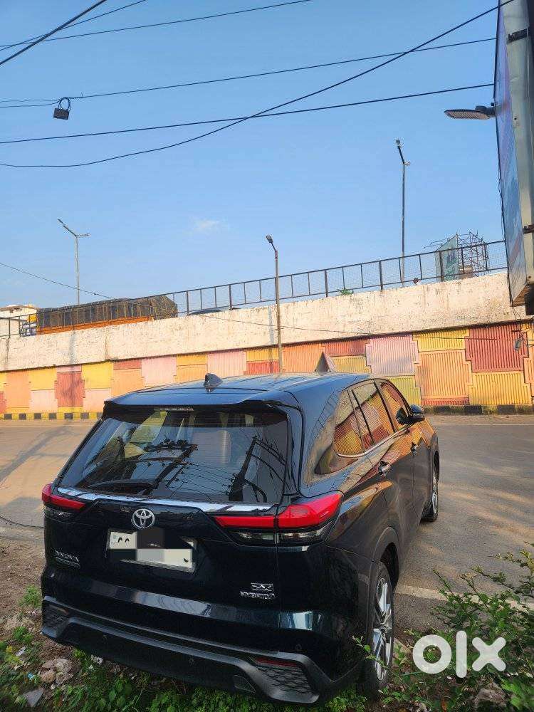 Toyota Innova Hycross 2.0 Zx (o) Hybrid 7 Str, 2023, Cng & Hybrids