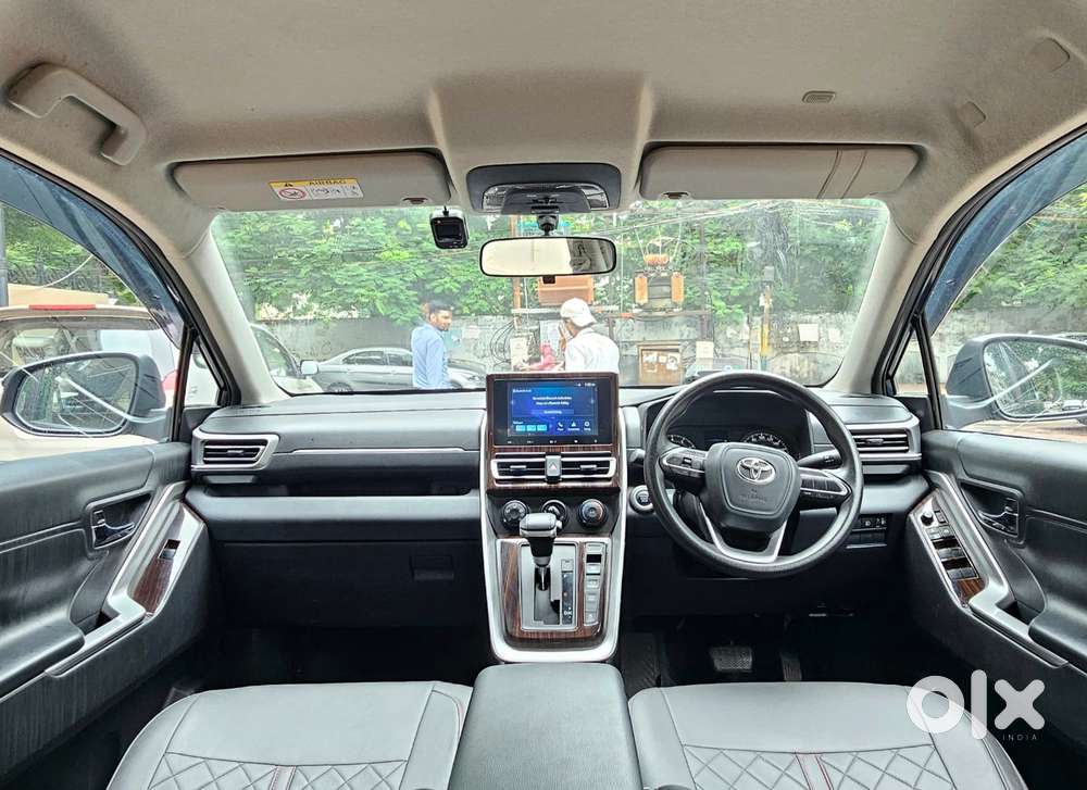 Toyota Innova Hycross 2.0 Gx 7 Str, 2023, Petrol