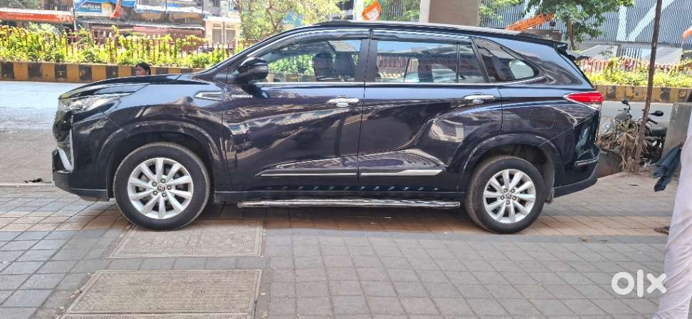 Toyota Innova Hycross 2.0 Vx Hybrid 7 Str, 2023, Cng & Hybrids