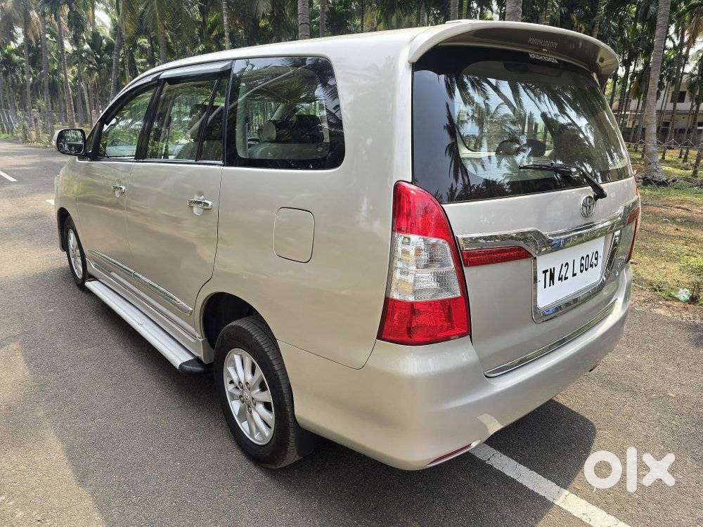 Toyota Innova 2.5 V 8 Str, 2015, Diesel