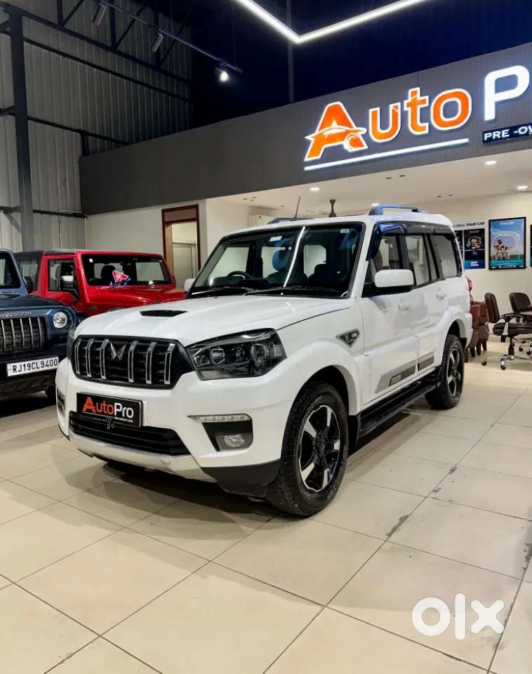 Mahindra Scorpio Classic, 2023, Diesel