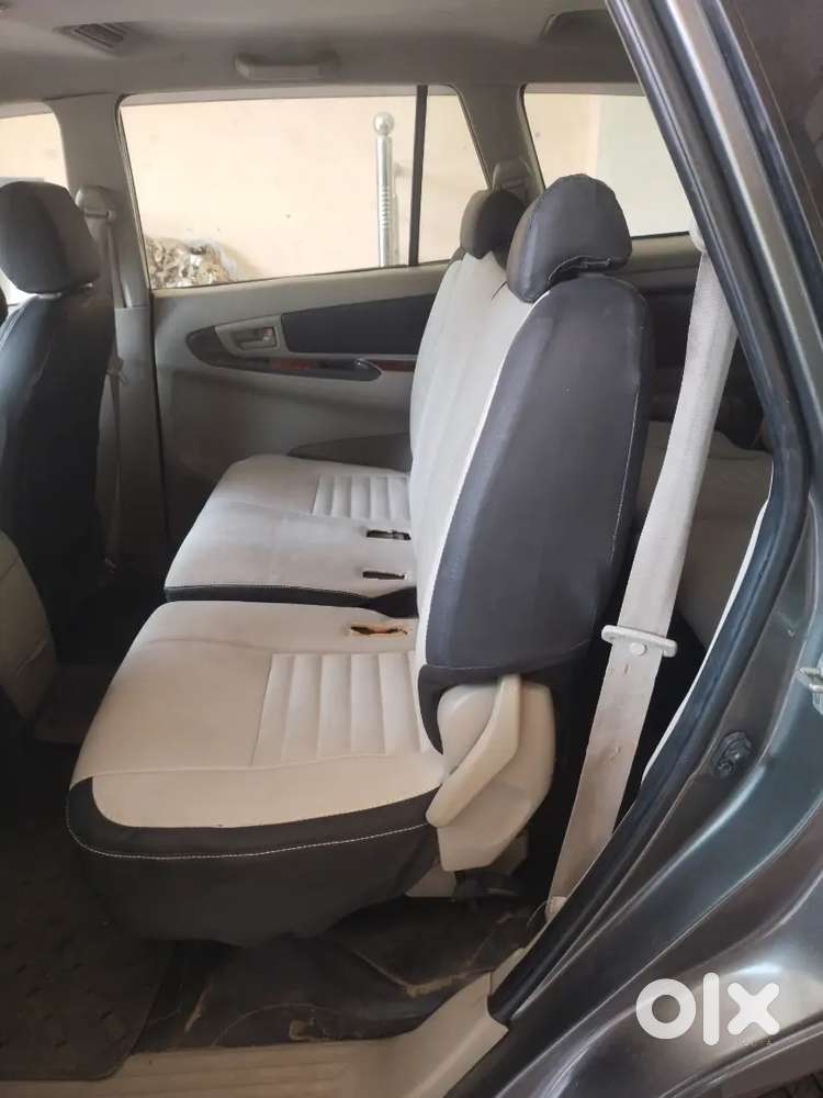 Toyota Innova 2012 Diesel Well Maintained