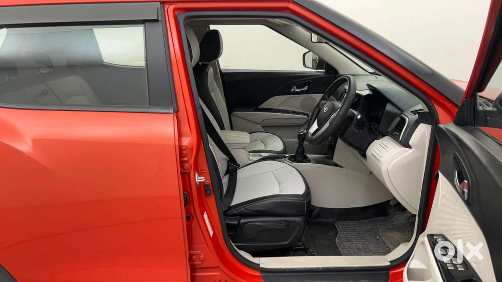 Mahindra Xuv300 W8, 2019, Petrol