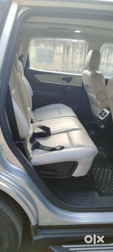 Mahindra Xuv700 2.2 Ax 7 Diesel At Str, 2022, Diesel