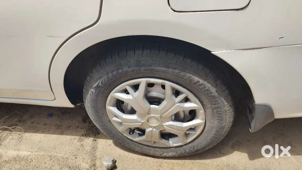 Nissan Sunny  Xe 2016